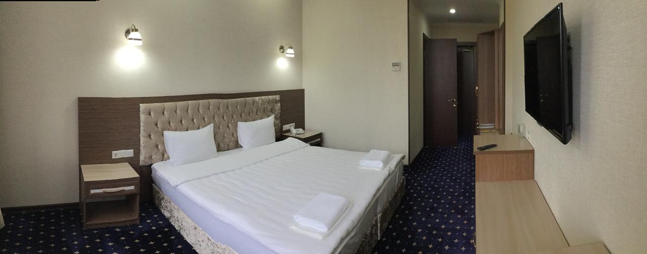 Turkistan Hotel Khanaka מראה חיצוני תמונה